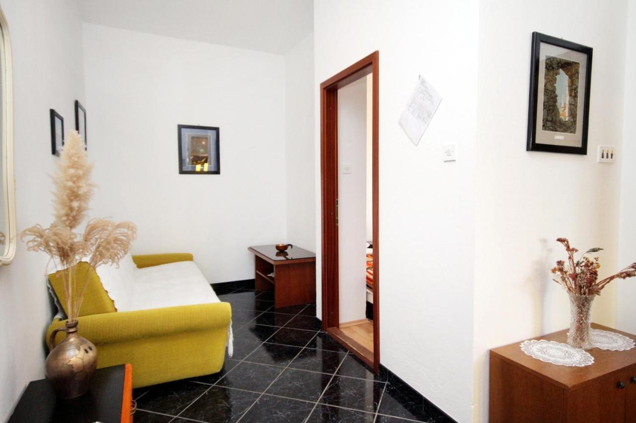 Apartments With A Parking Space Novi Vinodolski - 5600 Exterior photo